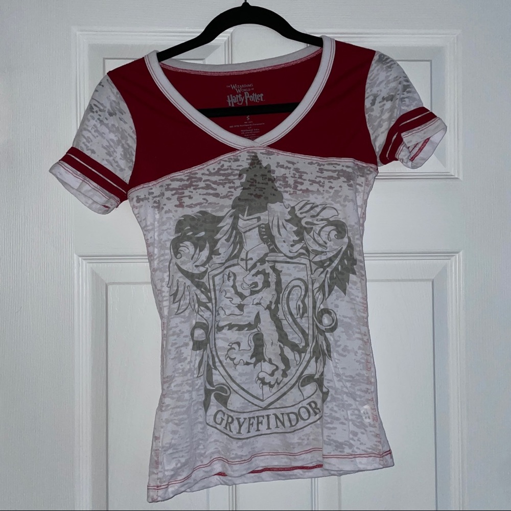 Universal Studios, red/white Gryffindor t-shirt (semi transparent), size S